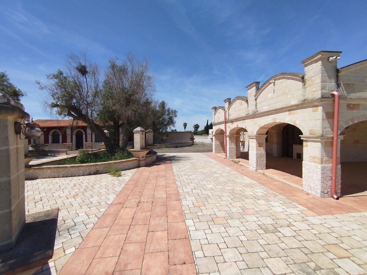 Villa zum Kauf 210.000 € 3 Zimmer 170 m²<br/>Wohnfläche 7.000 m²<br/>Grundstück Torre Santa Susana 72028