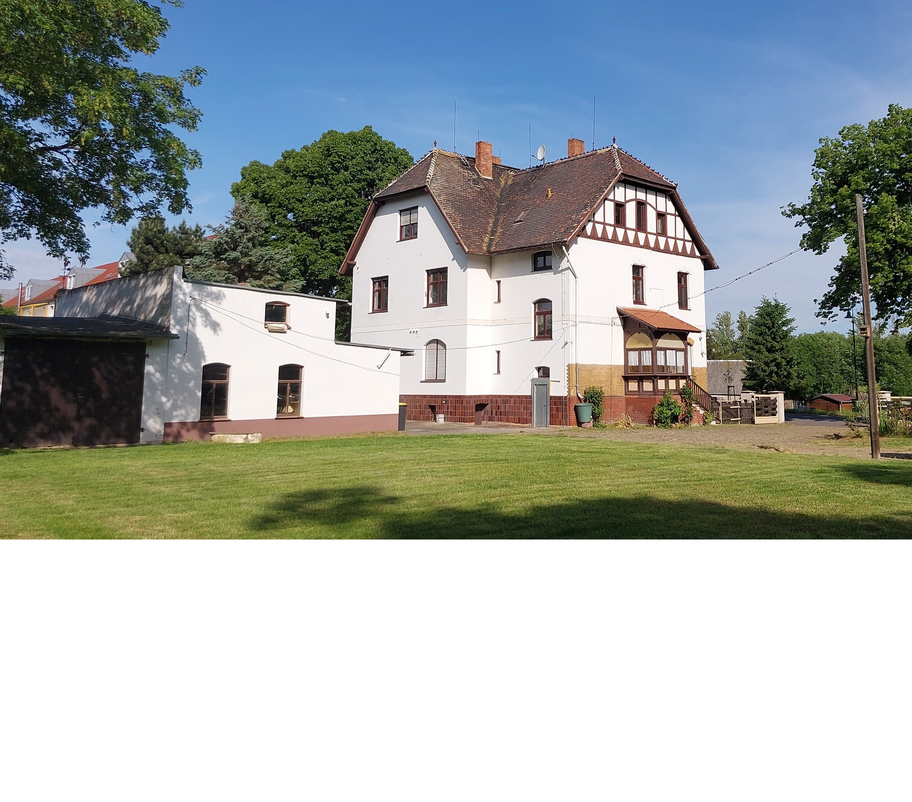 Villa zum Kauf 310.000 € 325,7 m²<br/>Wohnfläche 2.906 m²<br/>Grundstück Schafstädt Bad Lauchstädt 06246