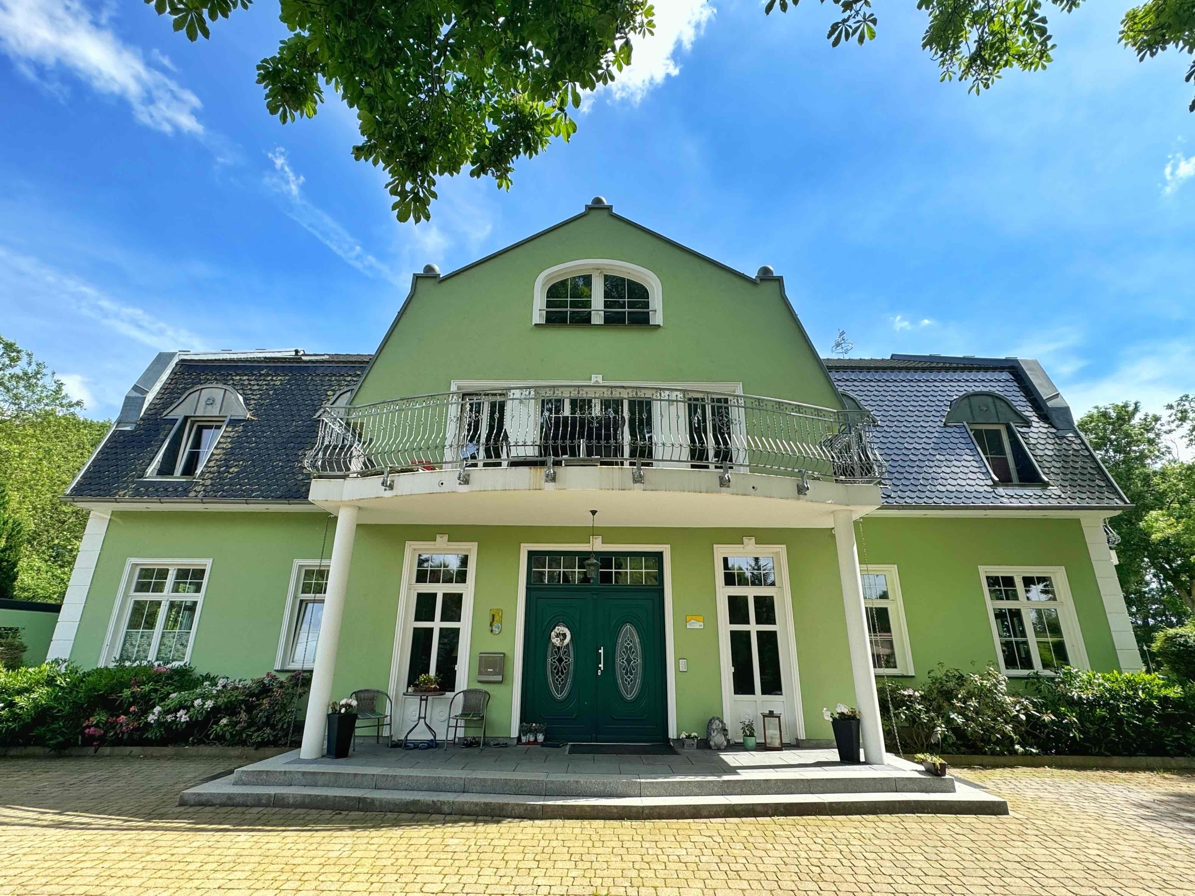 Haus zum Kauf 1.650.000 € 16 Zimmer 678 m²<br/>Wohnfläche 5.137 m²<br/>Grundstück OT Koldevitz 3 Koldevitz Garz/Rügen 18574