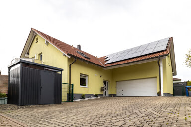 Mehrfamilienhaus zum Kauf 680.000 € 7 Zimmer 246,5 m² 690 m² Grundstück Schönfeld Großrinderfeld 97950