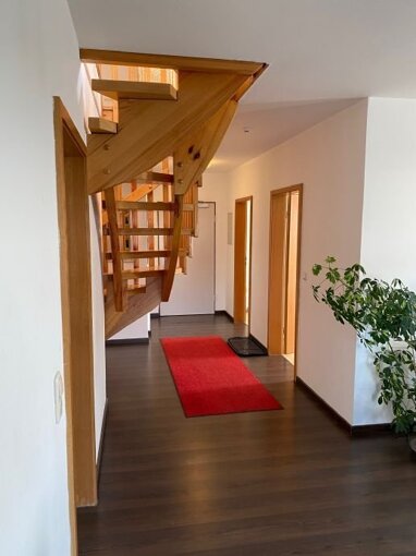 Wohnung zum Kauf 325.000 € 6 Zimmer 119 m² 2. Geschoss Röttenbach 91341