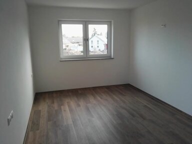 Wohnung zur Miete 700 € 3 Zimmer 96 m² frei ab sofort Im oberen Brühl 16 Burgau Burgau 89331