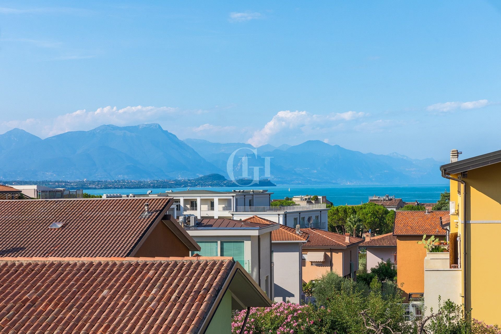 Wohnung zum Kauf 420.000 € 3 Zimmer 95 m²<br/>Wohnfläche 2.<br/>Geschoss ab sofort<br/>Verfügbarkeit Desenzano del Garda 25015