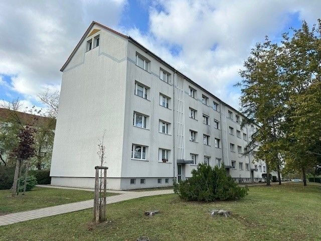 Wohnung zur Miete 305 € 2 Zimmer 48 m²<br/>Wohnfläche 3.<br/>Geschoss ab sofort<br/>Verfügbarkeit Erich- Weinert- Straße Weißenfels Weißenfels 06667