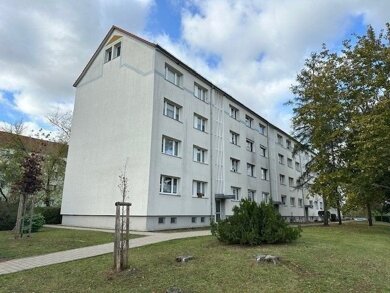 Wohnung zur Miete 305 € 2 Zimmer 48 m² 3. Geschoss frei ab sofort Erich- Weinert- Straße 92 Weißenfels Weißenfels 06667