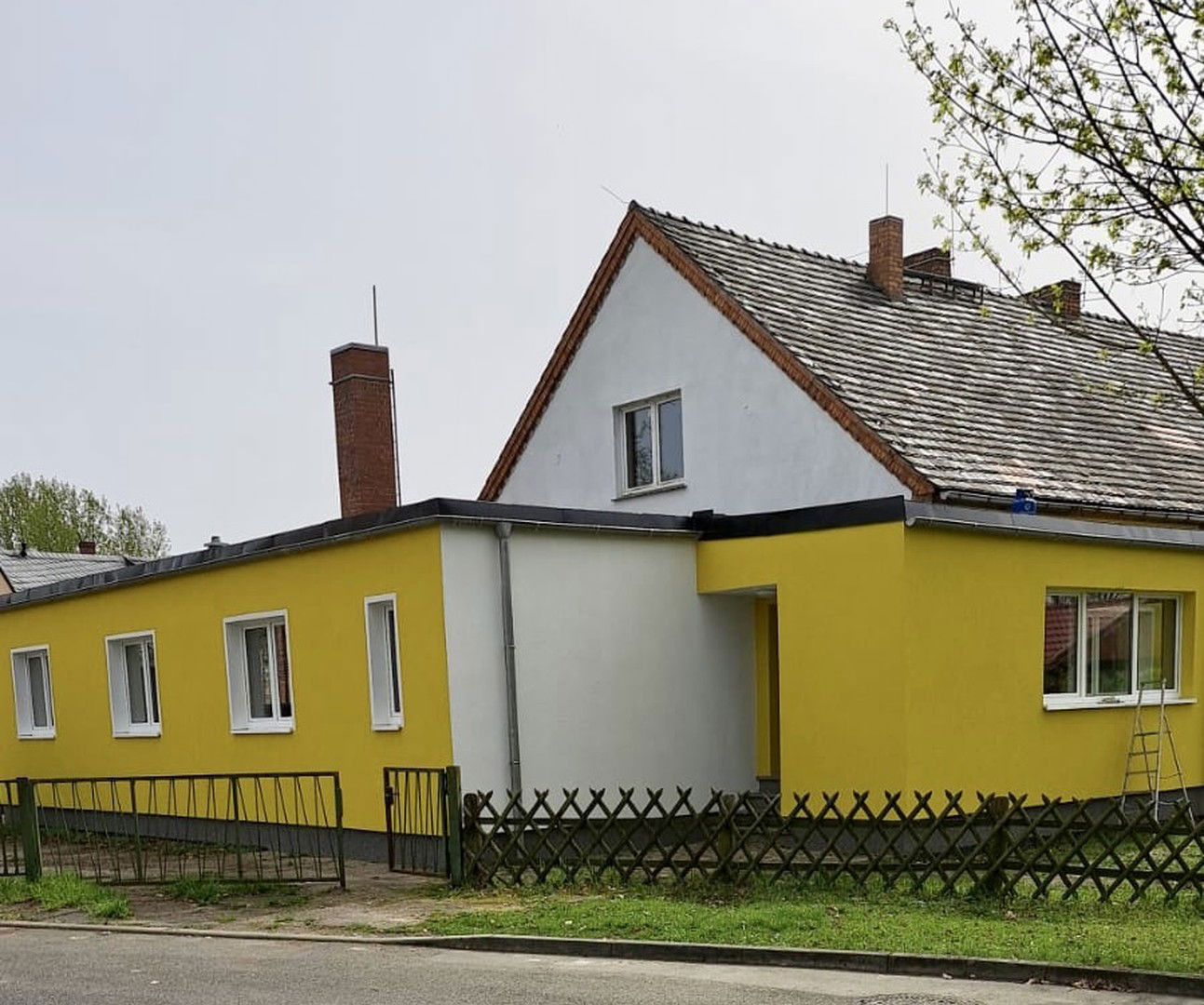 Mehrfamilienhaus zum Kauf provisionsfrei 149.950 € 14 Zimmer 300 m²<br/>Wohnfläche 997 m²<br/>Grundstück Wüstermarke 6a Wüstermarke Heideblick 15926