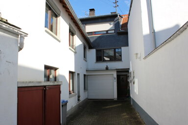 Mehrfamilienhaus zum Kauf 220.000 € 10 Zimmer 260 m² 316 m² Grundstück Singhofen 56379