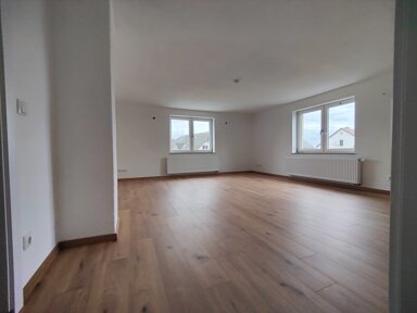 Wohnung zur Miete 350 € 2 Zimmer 78 m² Geschoss 1/2 Reinholdshain Glauchau 08371