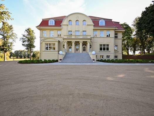 Wohnung zur Miete - Erstbezug 975 € 1 Zimmer frei ab sofort Biendorf 18230