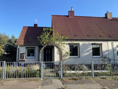 Einfamilienhaus zum Kauf 125.000 € 4 Zimmer 76 m² 631 m² Grundstück frei ab sofort Radewell / Osendorf Halle 06132