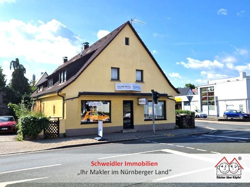 Haus zum Kauf als Kapitalanlage geeignet 268.000 € 7 Zimmer 77,4 m²<br/>Wohnfläche 221 m²<br/>Grundstück Röthenbach Röthenbach 90552