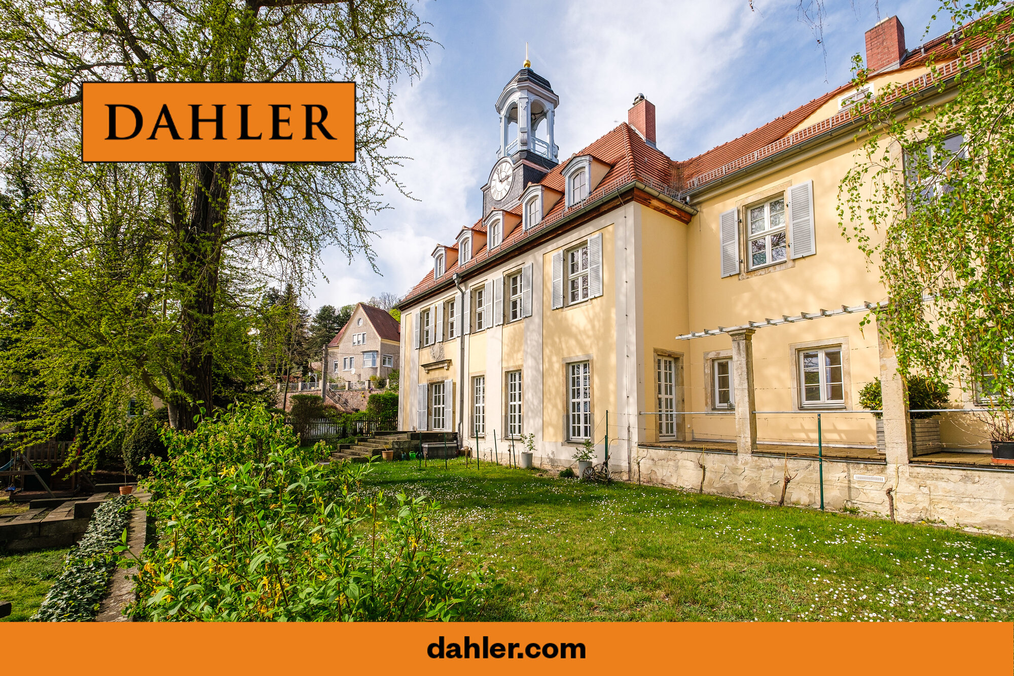 Villa zum Kauf 1.050.000 € 8 Zimmer 340 m²<br/>Wohnfläche 933 m²<br/>Grundstück Radebeul 01445
