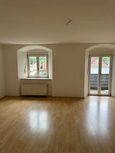 Wohnung zur Miete 780 € 3 Zimmer 93 m² 1. Geschoss frei ab sofort Hauptstraße Bodenwöhr Bodenwöhr 92439