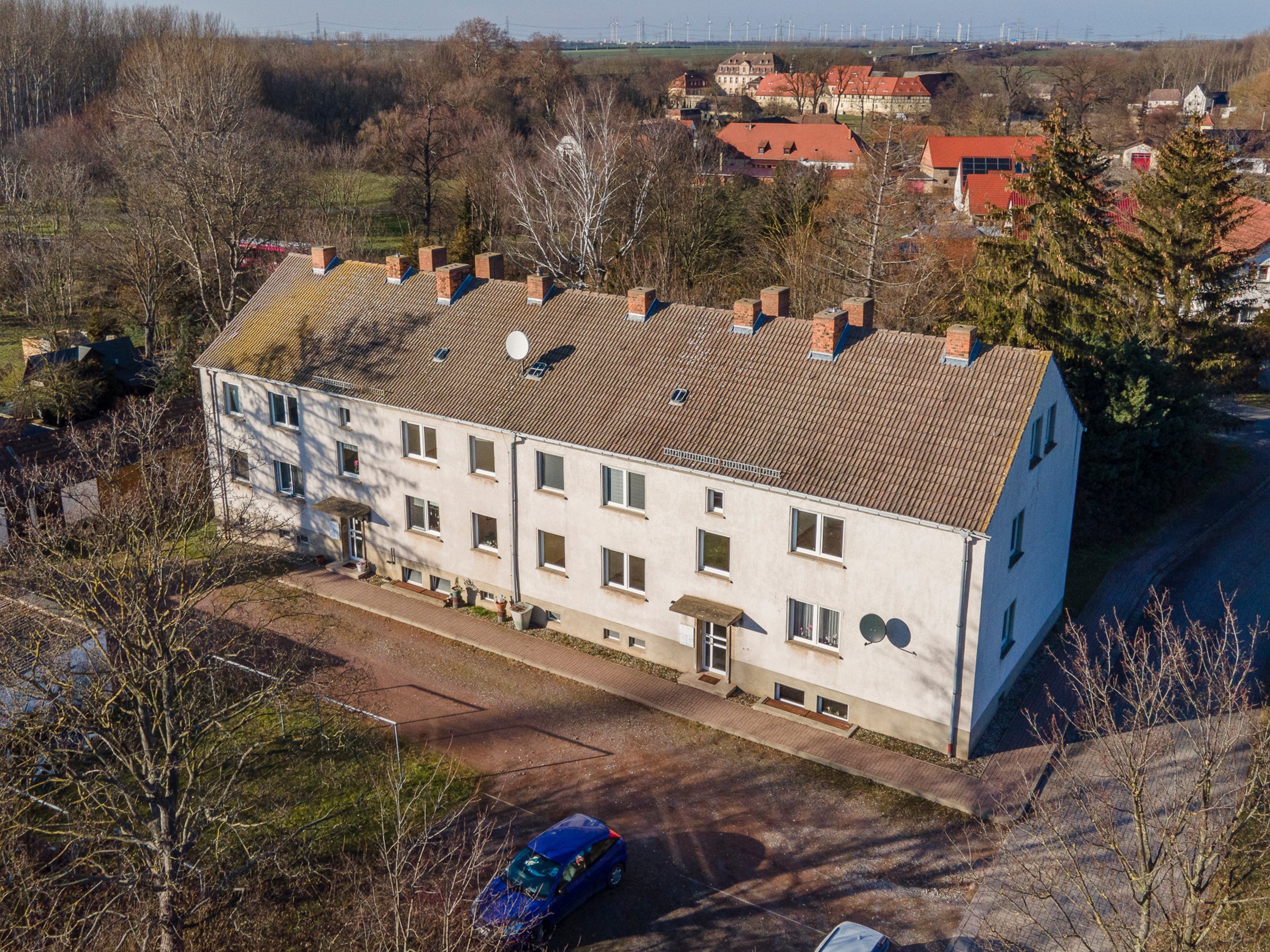 Mehrfamilienhaus zum Kauf provisionsfrei als Kapitalanlage geeignet 325.000 € 467,4 m²<br/>Wohnfläche 1.454 m²<br/>Grundstück Knapendorf Schkopau 06258