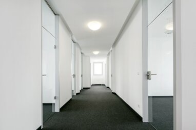 Bürofläche zur Miete 18 € 9 Zimmer 332,1 m² Bürofläche teilbar ab 199,9 m² Ottobrunn 85521