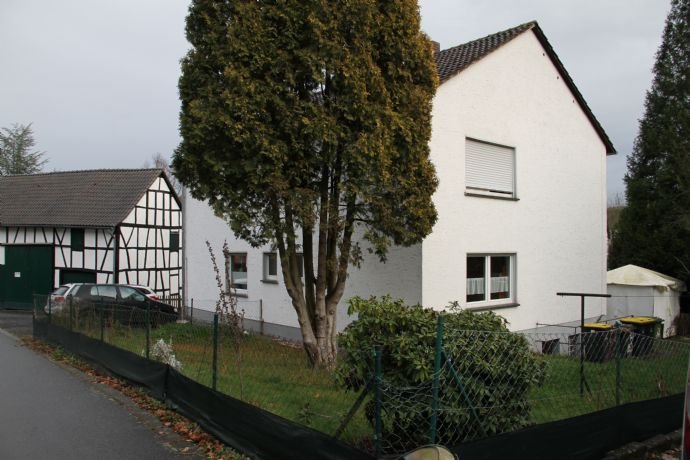 Mehrfamilienhaus zum Kauf 450.000 € 6 Zimmer 929 m²<br/>Grundstück Im Rosental 10 Lanzenbach Hennef (Sieg) 53773