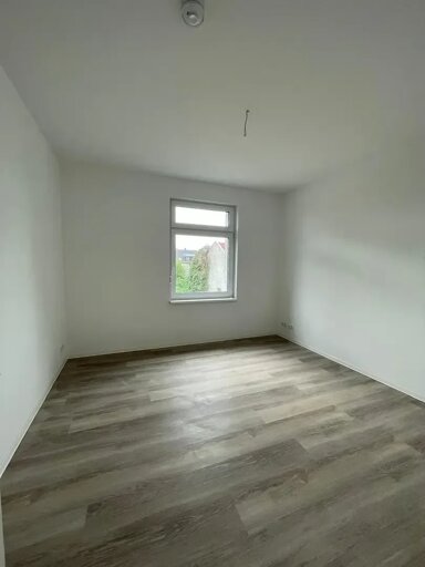 Wohnung zum Kauf provisionsfrei 129.600 € 5 Zimmer 127 m² frei ab sofort Cochstedter straße 2 Fermersleber Weg Magdeburg 39112