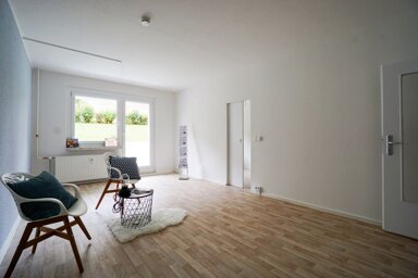 Wohnung zur Miete 251 € 2 Zimmer 56,6 m² EG Dr.-Eduard-Stadler-Straße 2 Chrieschwitz Plauen 08529