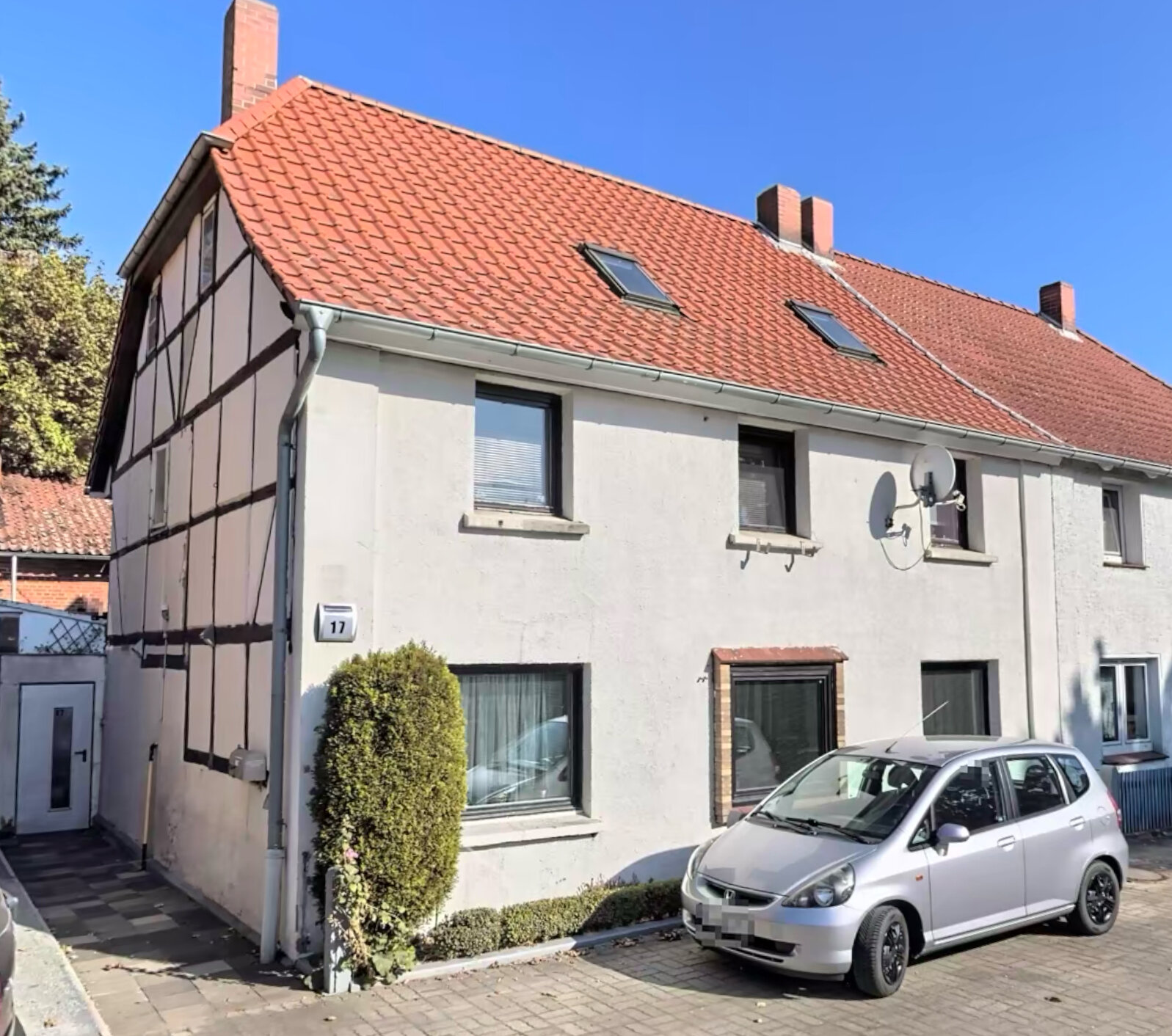 Mehrfamilienhaus zur Miete 900 € 5 Zimmer 141 m²<br/>Wohnfläche Ab sofort<br/>Verfügbarkeit Burgstemmen Nordstemmen 31171