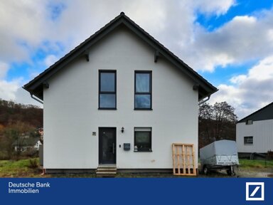 Einfamilienhaus zum Kauf 360.000 € 6 Zimmer 139,6 m² 1.381 m² Grundstück frei ab 01.03.2025 Steinperf Steffenberg 35239