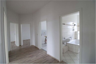 Wohnung zur Miete 680 € 4 Zimmer 81 m² 3. Geschoss Rosa Luxemburg Straße 39 Naumburg Naumburg 06618
