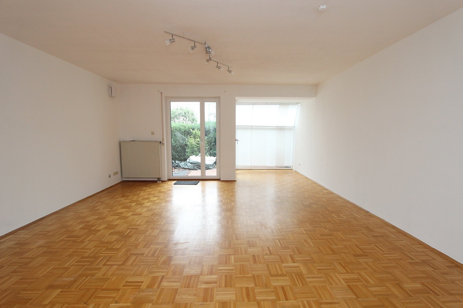 Doppelhaushälfte zur Miete 995 € 4 Zimmer 109 m²<br/>Wohnfläche 195 m²<br/>Grundstück Harleshausen Kassel 34128