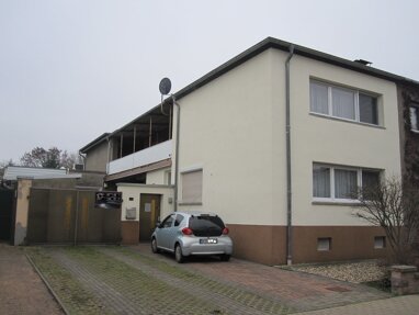 Haus zum Kauf 198.000 € 6 Zimmer 150 m² 679 m² Grundstück Staßfurt Staßfurt 39418