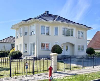 Villa zur Miete 2.524 € 6 Zimmer 210 m² Friedrich-Naumann-Straße Kniepervorstadt Stralsund 18435