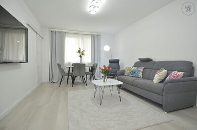 Wohnung zur Miete Wohnen auf Zeit 1.950 € 2 Zimmer 42 m² frei ab 15.04.2025 Wiesbaden Wiesbaden 65195