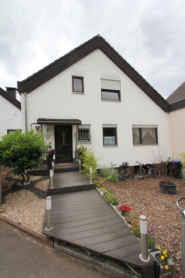 Einfamilienhaus zum Kauf Provisionsfrei 390.000 € 6 Zimmer 158 m² 402 m² Grundstück Schlehenweg 5 Johannesberg Bad Hersfeld 36251