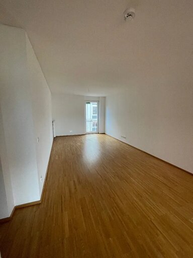 Wohnung zur Miete 700 € 4 Zimmer 114 m² frei ab sofort Robert-Gernhardt-Platz Goethe-Allee Göttingen 37073