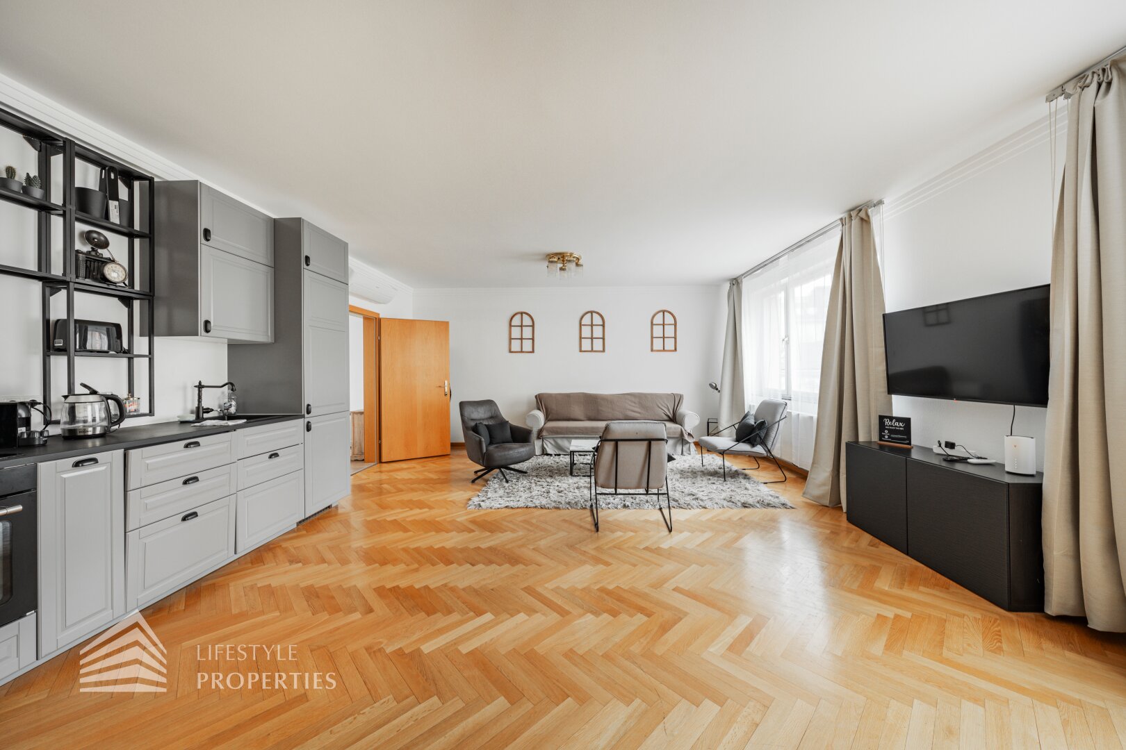 Mehrfamilienhaus zur Miete 13.636,36 € 8 Zimmer 326 m²<br/>Wohnfläche Wien 1180