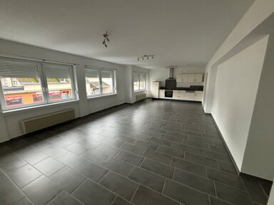 Wohnung zur Miete 890 € 3 Zimmer 102 m² 1. Geschoss frei ab sofort Orenhofen 54298