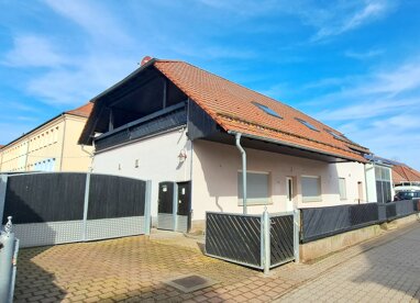 Einfamilienhaus zum Kauf Provisionsfrei 4 Zimmer 143 m² 750 m² Grundstück Burgweg 2 Heringen Heringen/Helme 99765