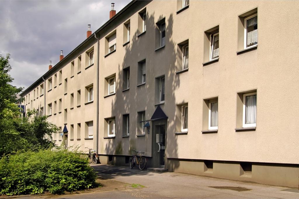 Wohnung zur Miete 349 € 2 Zimmer 41,1 m²<br/>Wohnfläche 2. Stock<br/>Geschoss Meister-Arenz-Straße 20 Huckingen Duisburg 47259
