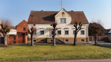 Einfamilienhaus zum Kauf 259.000 € 5 Zimmer 162,3 m² 6.197 m² Grundstück frei ab sofort Sieversdorf Sieversdorf-Hohenofen 16845