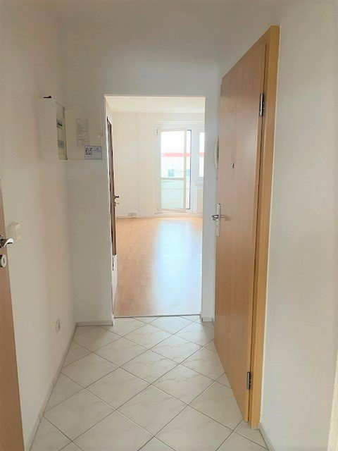 Wohnung zur Miete 330 € 2 Zimmer 55 m²<br/>Wohnfläche 4.<br/>Geschoss Marie-Tilch-Straße 19 Hutholz 645 Chemnitz 09123