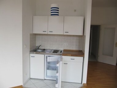 Apartment zur Miete 160 € 1 Zimmer 26,2 m² 2. Geschoss Robert-Müller-Straße 12 Mitte - West 133 Zwickau 08056