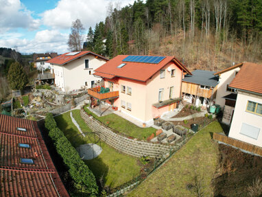 Mehrfamilienhaus zum Kauf 349.000 € 8,5 Zimmer 218,3 m² 638 m² Grundstück Mais Neukirchen beim Heiligen Blut 93453