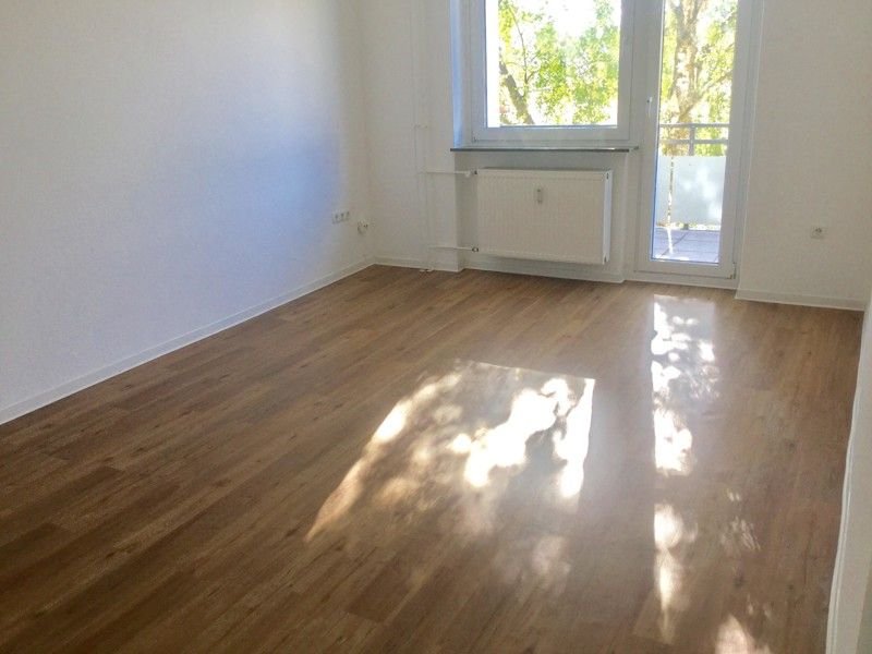 Wohnung zur Miete 645,36 € 3 Zimmer 53,8 m²<br/>Wohnfläche 2. Stock<br/>Geschoss 17.07.2024<br/>Verfügbarkeit Hasenstr. 14 Waldstraße Wiesbaden 65197