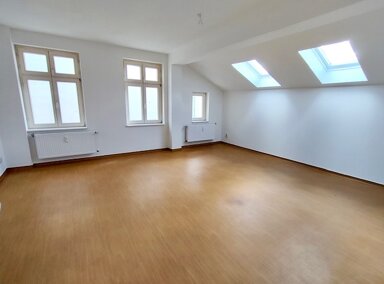 Wohnung zur Miete 448 € 3 Zimmer 80,1 m² 2. Geschoss frei ab sofort Strelitzer Straße 14 Neustrelitz Neustrelitz 17235