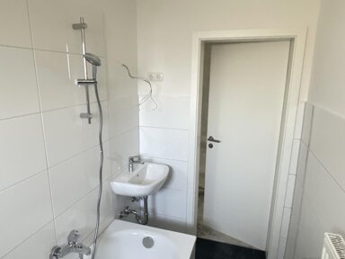 Wohnung zur Miete 399 € 3 Zimmer 51 m² 2. Geschoss Wildmundstraße 2 Obermeiderich Duisburg 47138