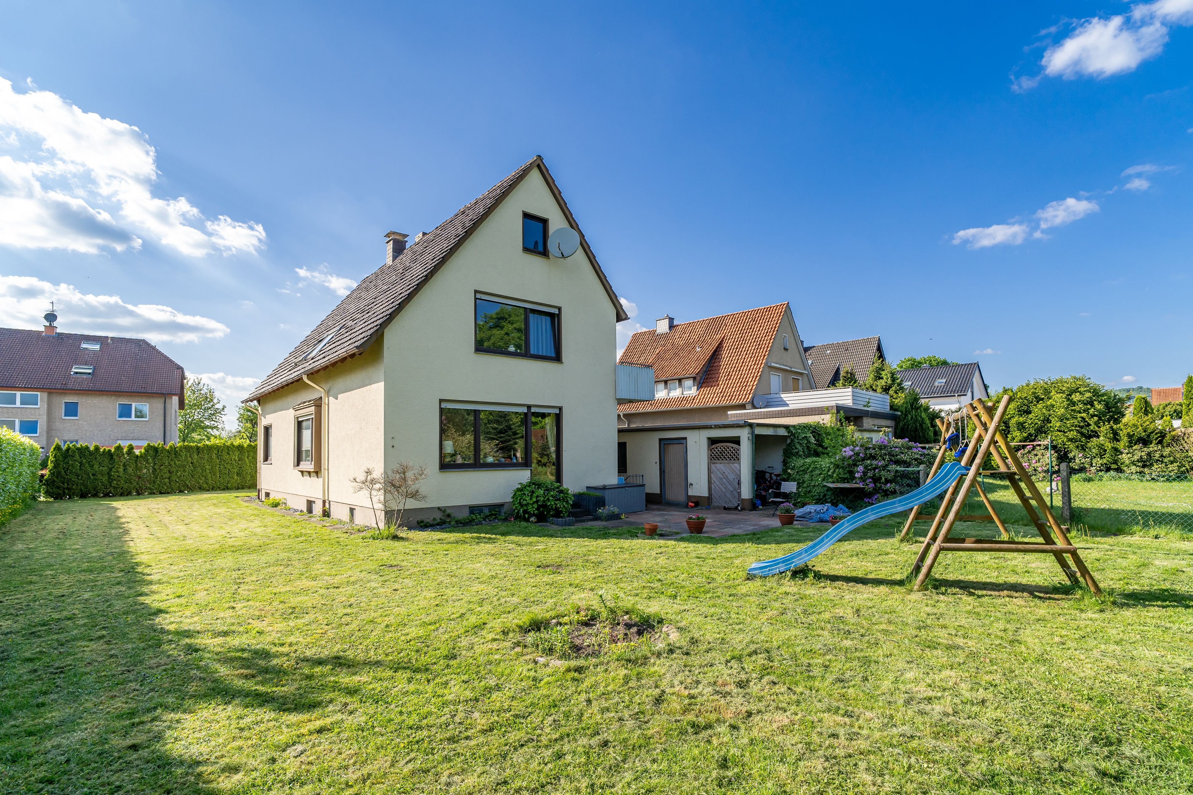 Einfamilienhaus zum Kauf 350.000 € 7 Zimmer 149,6 m²<br/>Wohnfläche 654 m²<br/>Grundstück Steinhagen Steinhagen 33803