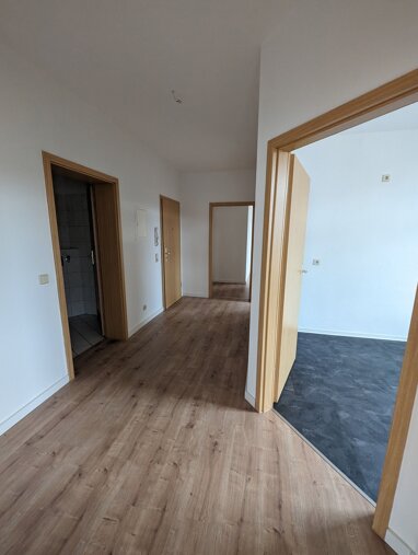 Wohnung zur Miete 340 € 2,5 Zimmer 72 m² 3. Geschoss Pestalozzistr. 40 Neundorfer Vorstadt Plauen 08523