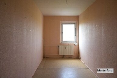 Wohnung zum Kauf 8.500 € 3 Zimmer 60 m² Klushof Bremerhaven 27576