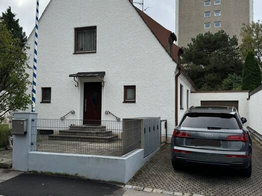 Einfamilienhaus zur Miete 3.150 € 6 Zimmer 180 m² 657 m² Grundstück frei ab 01.01.2026 Hadern München 81377