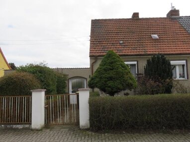 Haus zum Kauf 5 Zimmer 120 m² 824 m² Grundstück Freiheitsstraße 16 Staßfurt Staßfurt 39418