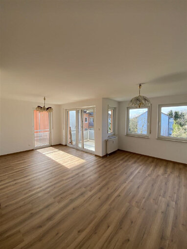 Wohnung zur Miete 810 € 3 Zimmer 81 m² 3. Geschoss Obere Beugen 26 Ekkehard - Realschule 2 Singen (Hohentwiel) 78224