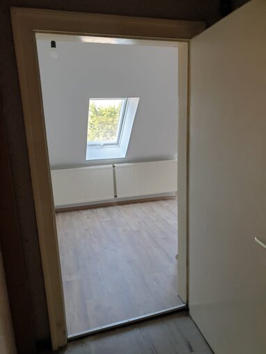 Wohnung zur Miete 300 € 25 m² 2. Geschoss Gleidingen Laatzen 30880