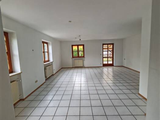 Wohnung zur Miete 1.400 € 4 Zimmer 130 m² Geschoss EG/2 frei ab 01.02.2026 Langenpreising 85465